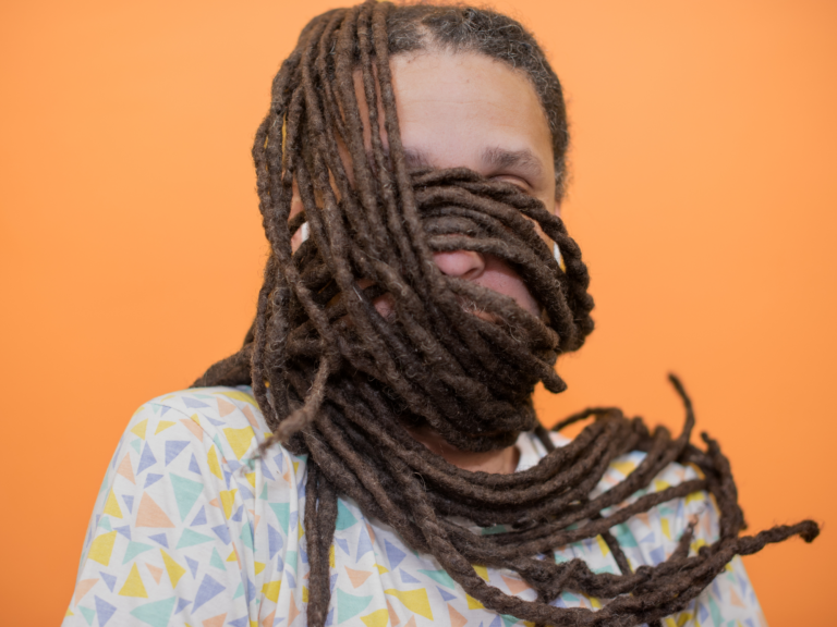 THE HEALTHY LOCS GUIDE – EVERYTHING YOU NEED TO KNOW