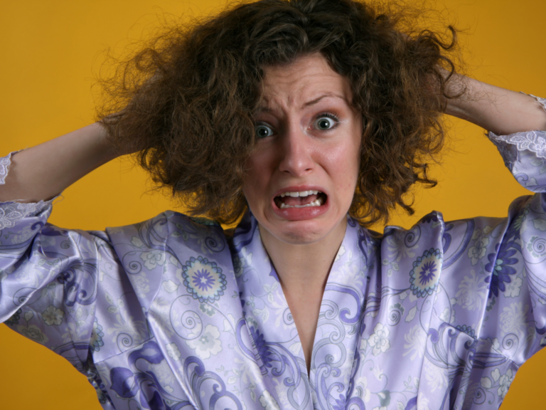 8 Mistakes Giving You Frizzy Hair