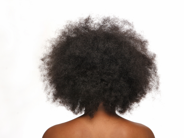 REASONS WHY YOUR 4C HAIR IS BREAKING AND WHAT YOU SHOULD DO