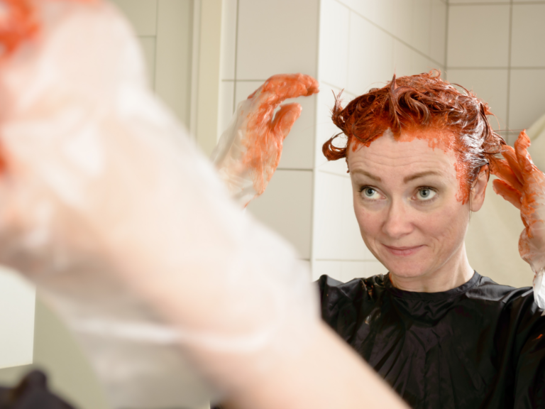 6 THINGS TO CONSIDER BEFORE DYEING YOUR HAIR
